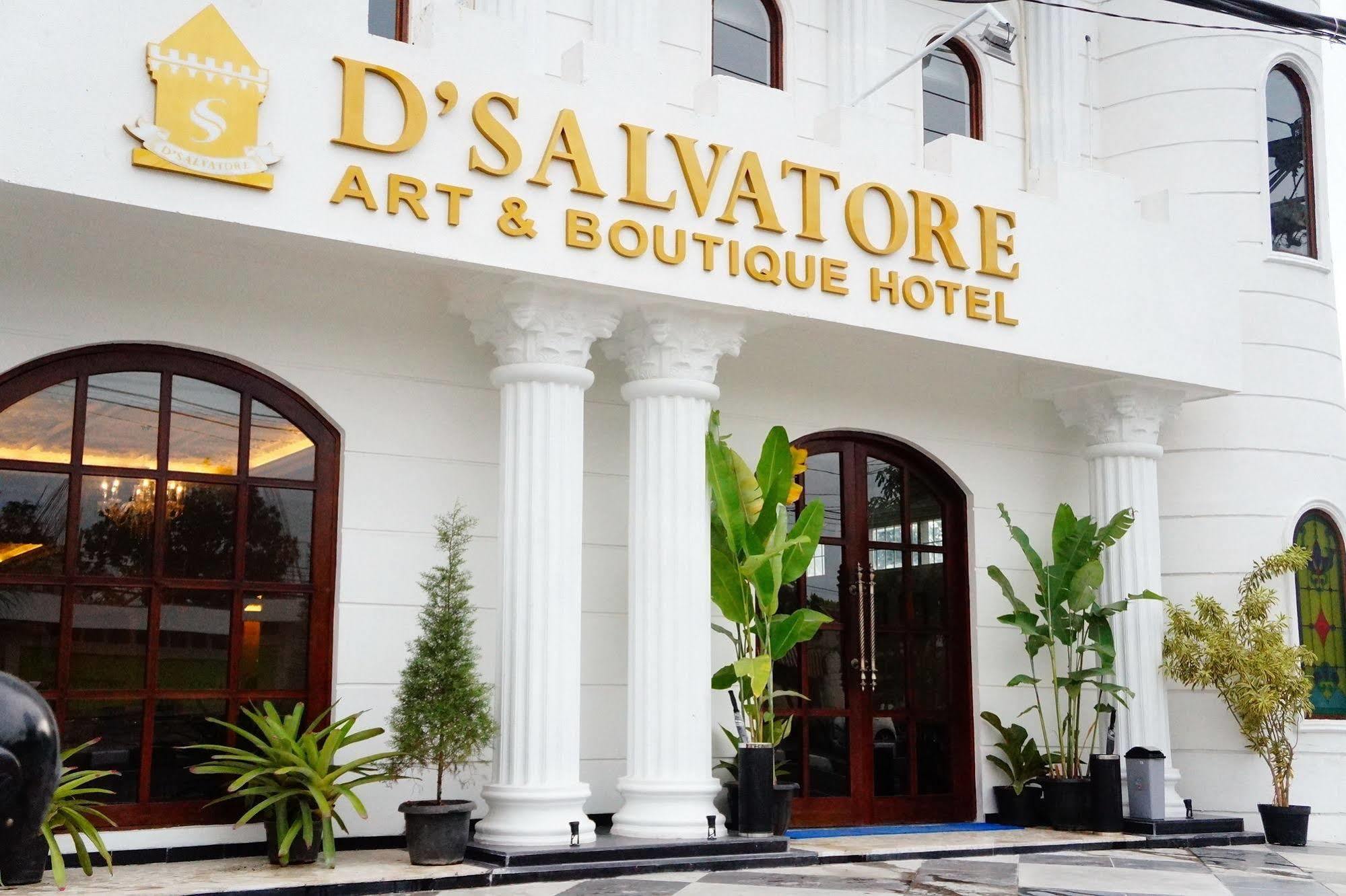 D'Salvatore Boutique Hotel Yogyakarta Exterior foto